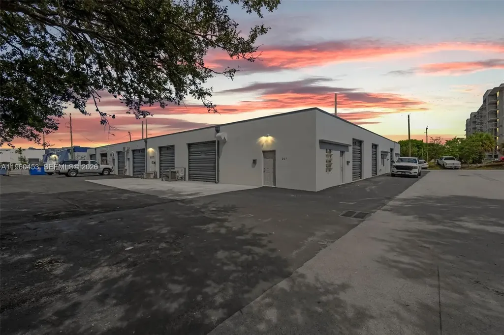 201 SW 21st Street Fort Lauderdale FL 33315