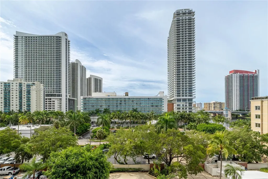 3800 S Ocean Drive Hollywood FL 33019