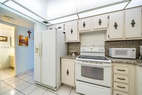 3800 S Ocean Drive Hollywood FL 33019