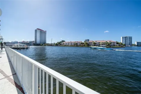 3800 S Ocean Drive Hollywood FL 33019