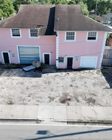 3067 NW 54th Street Miami FL 33142