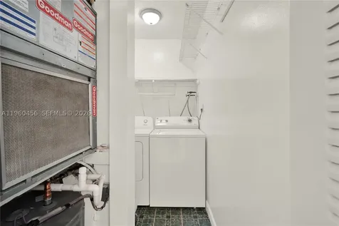 1555 W 44th Place Hialeah FL 33012