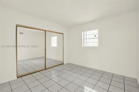 1555 W 44th Place Hialeah FL 33012