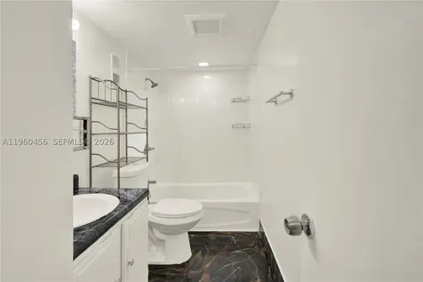 1555 W 44th Place Hialeah FL 33012
