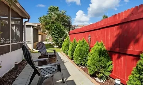 8069 SW 19th Court Davie FL 33324