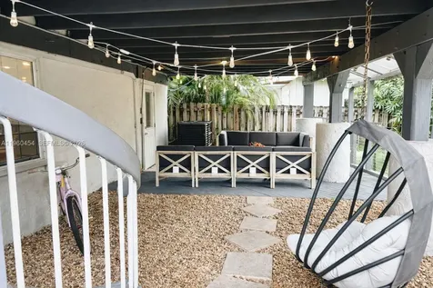 1531 NE 35th Street Oakland Park FL 33334