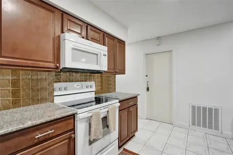 9607 NW 81st Street Tamarac FL 33321