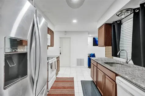 9607 NW 81st Street Tamarac FL 33321