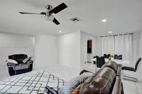 9607 NW 81st Street Tamarac FL 33321