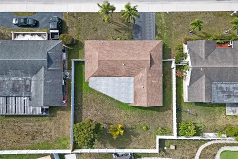 9607 NW 81st Street Tamarac FL 33321