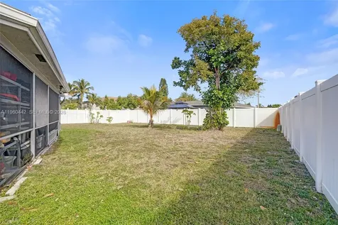 9607 NW 81st Street Tamarac FL 33321