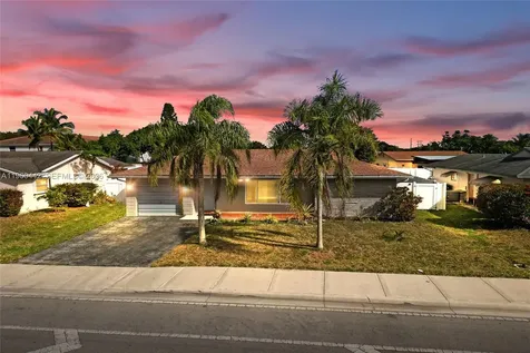 9607 NW 81st Street Tamarac FL 33321
