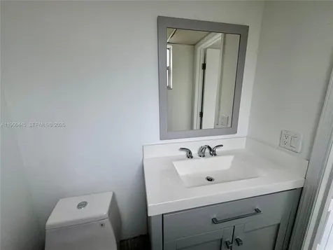 15385 S Dixie Highway Palmetto Bay FL 33157