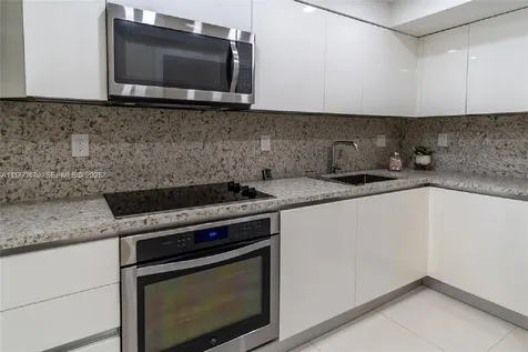 6830 Indian Creek Drive Miami Beach FL 33141