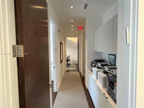 20900 NE 30th Avenue Aventura FL 33180