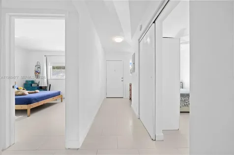 240 Galen Drive Key Biscayne FL 33149