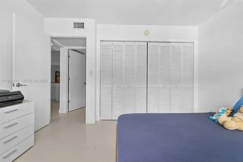 240 Galen Drive Key Biscayne FL 33149