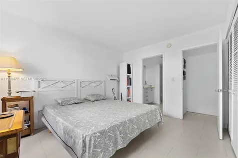 240 Galen Drive Key Biscayne FL 33149