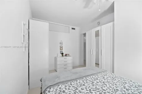 240 Galen Drive Key Biscayne FL 33149
