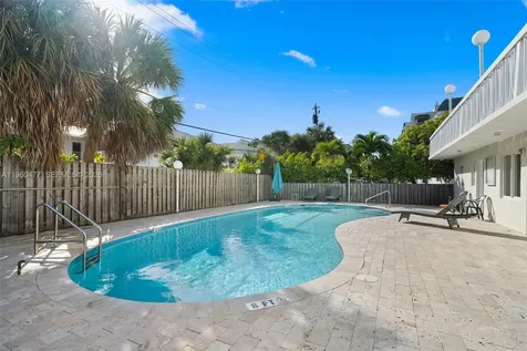 240 Galen Drive Key Biscayne FL 33149