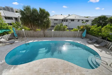 240 Galen Drive Key Biscayne FL 33149