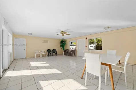 240 Galen Drive Key Biscayne FL 33149