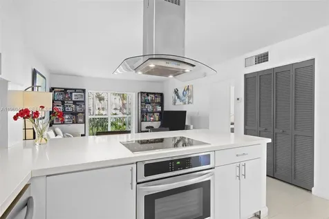 240 Galen Drive Key Biscayne FL 33149