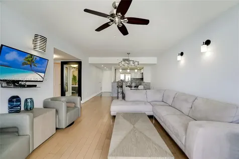1900 Sunset Harbour Drive Miami Beach FL 33139