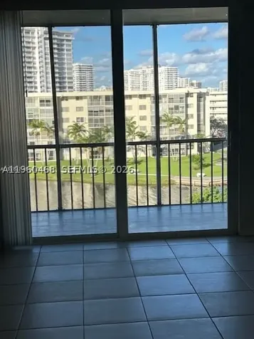 2903 Point East Drive Aventura FL 33160