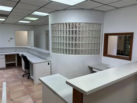 7800 W Oakland Park Boulevard Sunrise FL 33351