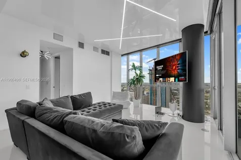 1100 Biscayne Boulevard Miami FL 33132
