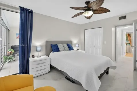 2801 Somerset Drive Lauderdale Lakes FL 33311