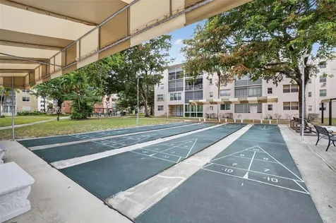 2801 Somerset Drive Lauderdale Lakes FL 33311