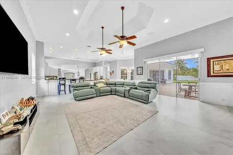 13801 Alexandria Court Davie FL 33325