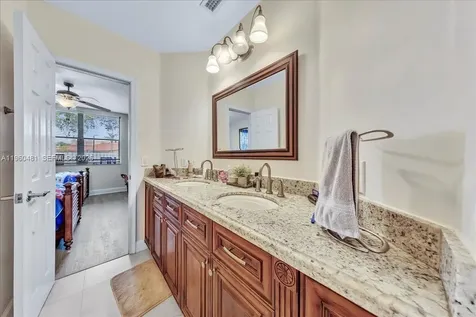 13801 Alexandria Court Davie FL 33325