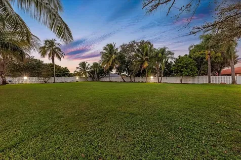 13801 Alexandria Court Davie FL 33325