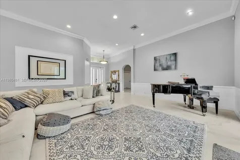 13801 Alexandria Court Davie FL 33325