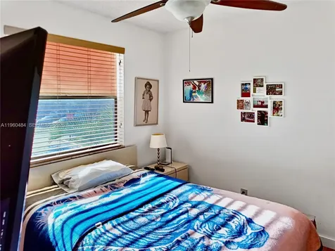 10402 Sunrise Lakes Boulevard Sunrise FL 33322