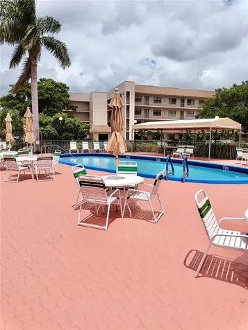 10402 Sunrise Lakes Boulevard Sunrise FL 33322