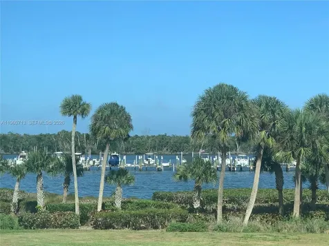 6102 SE Landing Way Stuart FL 34997