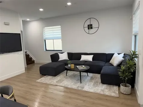 12621 NW 32nd Place Sunrise FL 33323