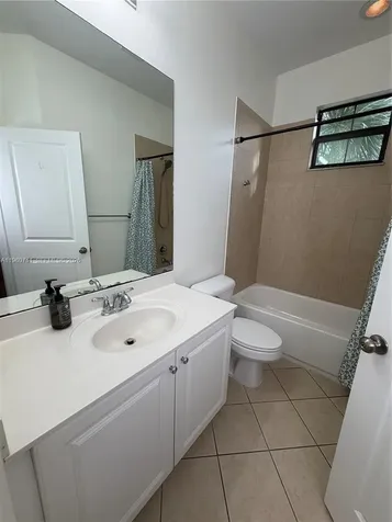 12621 NW 32nd Place Sunrise FL 33323