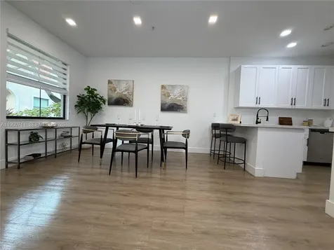 12621 NW 32nd Place Sunrise FL 33323
