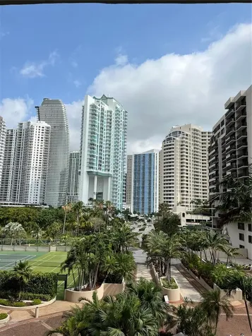 520 Brickell Key Drive Miami FL 33131