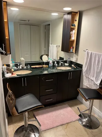 520 Brickell Key Drive Miami FL 33131