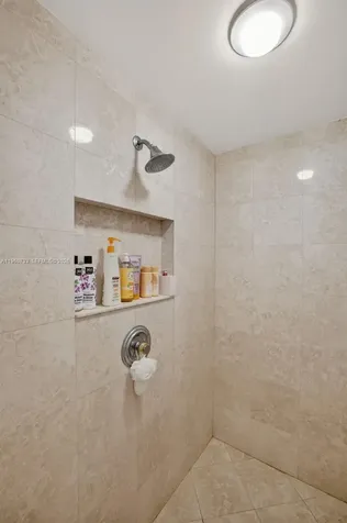 2000 Island Boulevard Aventura FL 33160