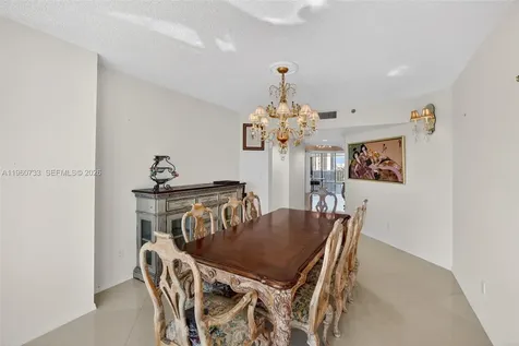 2000 Island Boulevard Aventura FL 33160