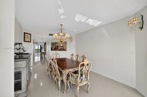 2000 Island Boulevard Aventura FL 33160