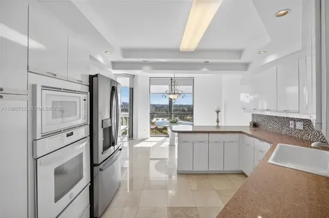 2000 Island Boulevard Aventura FL 33160