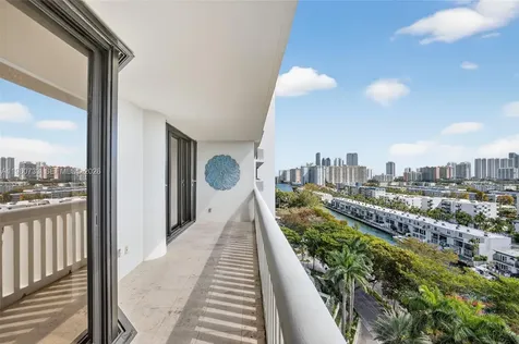 2000 Island Boulevard Aventura FL 33160